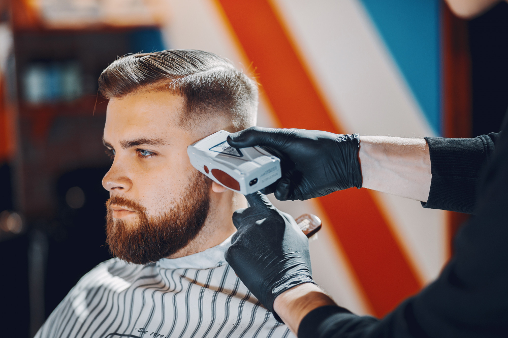 stylish-man-sitting-barbershop (1)[4453]